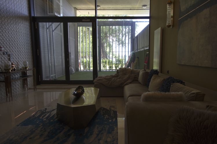 tükörfólia helyett okos változat áttetsző állapotban